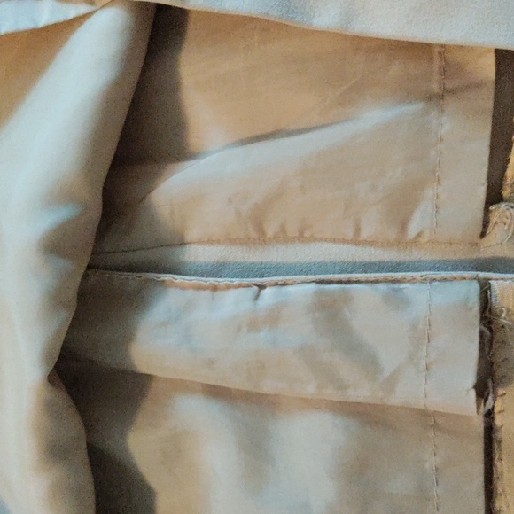 Skirts - Picture 3 of 4